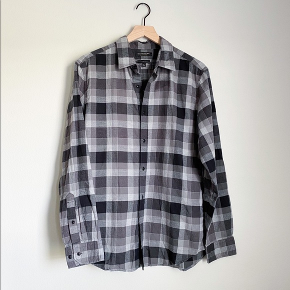Banana Republic Other - BANANA REPUBLIC luxe fit flannel button-down shirt